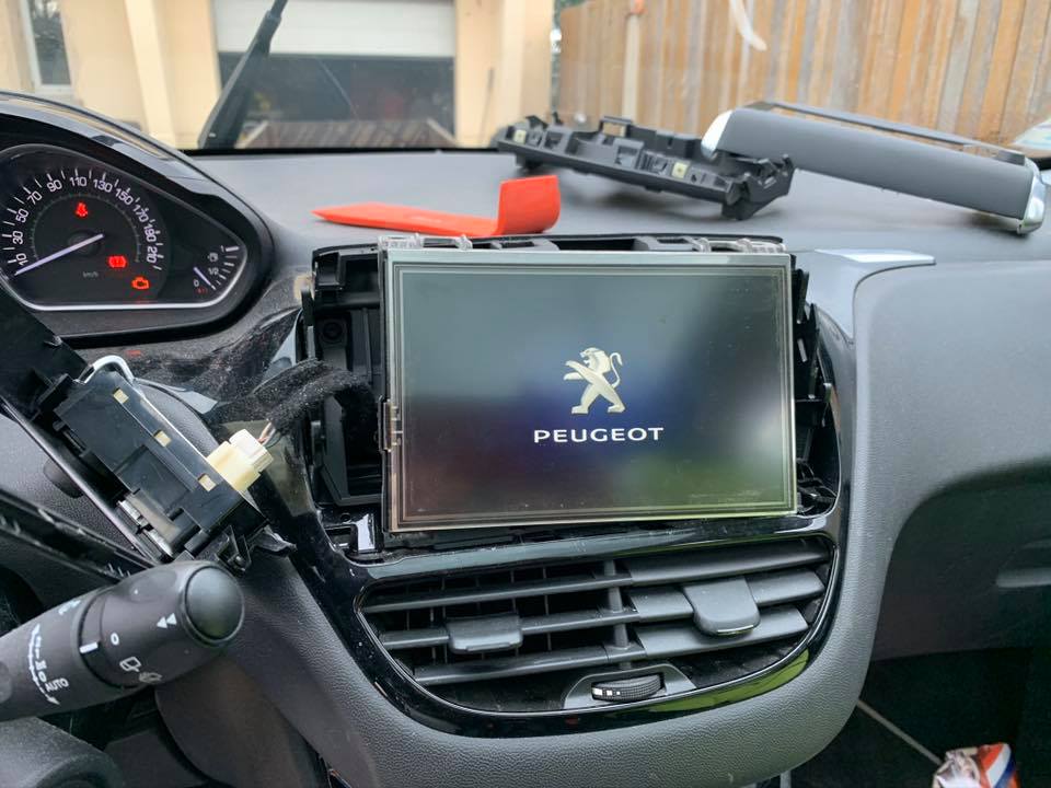 L'Atelier Renov Auto: Carrosserie et nettoyage à Port Saint Louis 5 84989073 2932371420160211 2402757855326240768 n