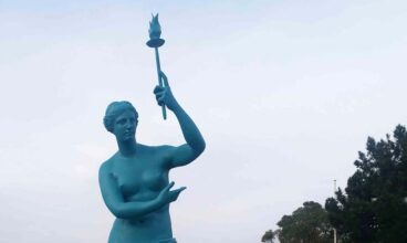 Mais quelle est cette statue après le pont ?