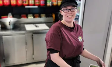 La Fringale : Découvrez les Saveurs Conviviales du Nord dans une Friterie Authentique
