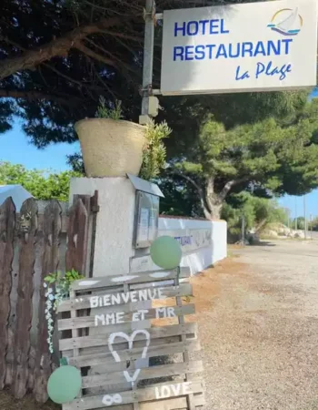 Hôtel-Restaurant La Plage – Port-Saint-Louis 3*