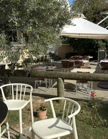 Hôtel-Restaurant La Plage – Port-Saint-Louis 3*