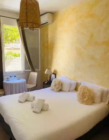 Hôtel-Restaurant La Plage – Port-Saint-Louis 3*