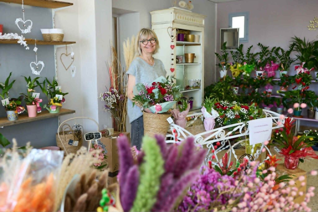 À Fleur de Pot : Quand la passion des fleurs rencontre l’accueil à Port-Saint-Louis-du-Rhône 2 fleuriste a fleur de pot port saint louis