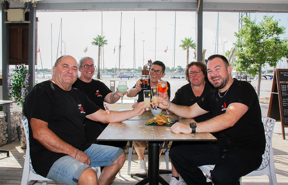 Rest’O Bout du Monde à Port Saint Louis du Rhône : une adresse conviviale au bord de l’eau 1 RESTAURANT O BOUT DU MONDE-port-saint-louis