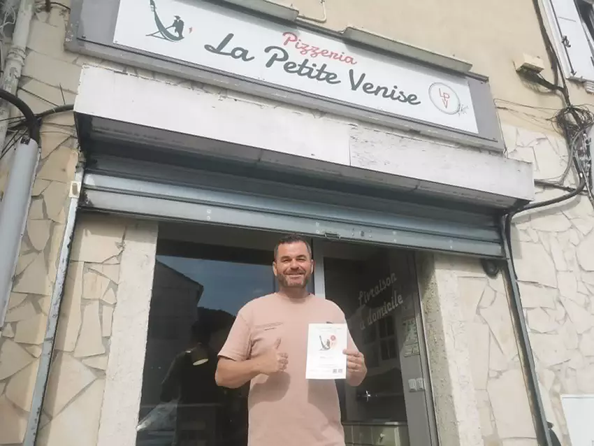 Pizzeria La Petite Venise : Florent vous propose une nouvelle carte à Port Saint Louis du Rhône 2 pizzeria la petite venise port saint louis