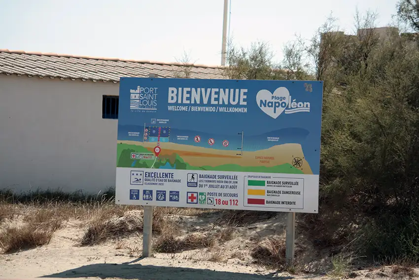 Plage Napoléon à Port Saint Louis du Rhône : le guide complet (accès, parking, avis) 2 plage-napoleon-port-saint-louis
